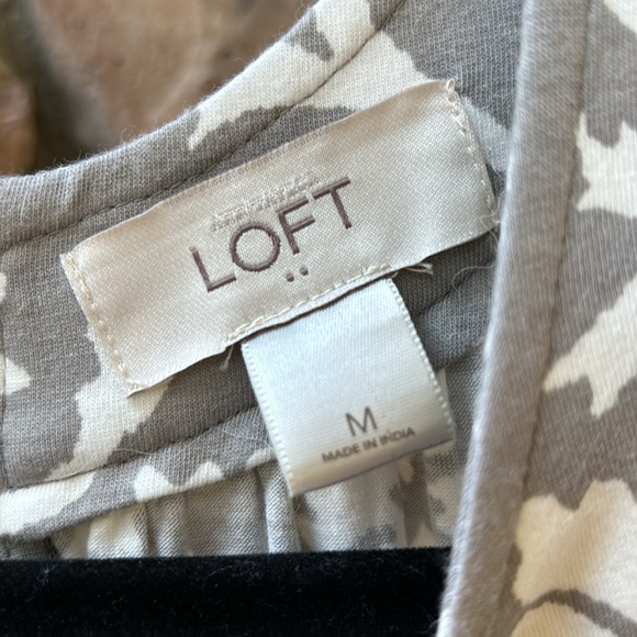 LOFT ANN TAYLOR Size MEDIUM Gray Ivory Floral Sleeveless High Neck Sundress - Picture 6 of 11